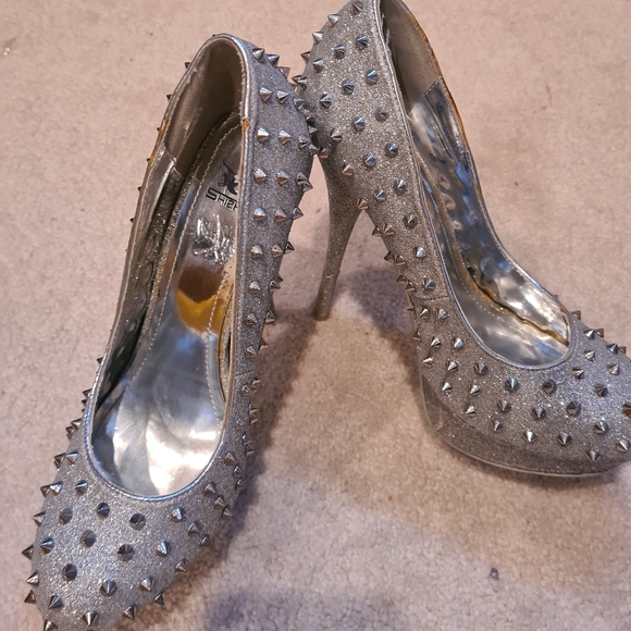 Glittery heels - Picture 2 of 3
